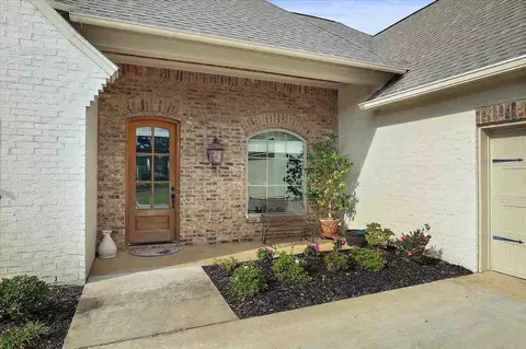 115 Freeland Ln, Clinton, MS 39056 photo 3