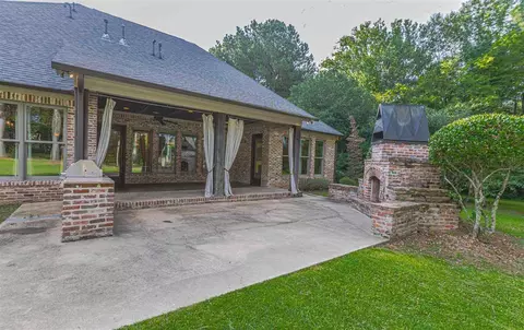 600 Johnstone Dr, Madison, MS 39110 photo 9