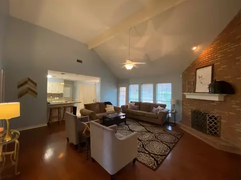431 Olympic Dr, Flowood, MS 39232 photo 2