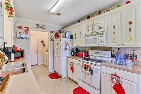 332 Greystone Pte, Terry, MS 39170 photo 5