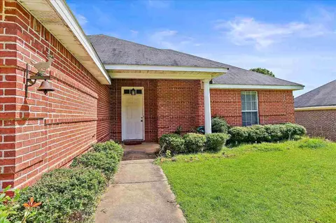 332 Greystone Pte, Terry, MS 39170 photo 3