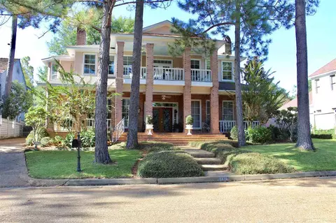 1415 Highland Park Dr, Jackson, MS 39211 photo 1