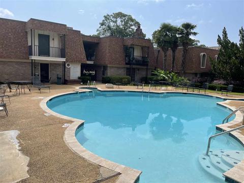 5155 Wayneland Dr #M3, Jackson, MS 39211 photo 1