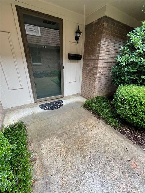 5155 Wayneland Dr #M3, Jackson, MS 39211 photo 2