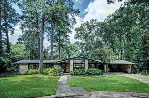 1447 Douglass Dr, Jackson, MS 39211 photo 2
