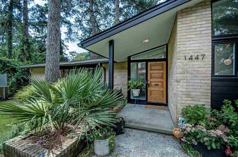 1447 Douglass Dr, Jackson, MS 39211 photo 1