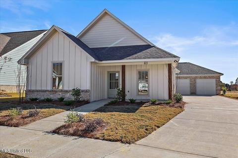 813 Long Leaf Cir, Brandon, MS 39042 photo 1