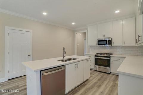 815 Long Leaf Cir, Brandon, MS 39042 photo 12