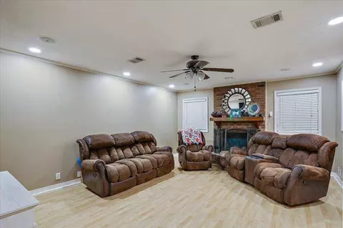 90 Sunline Dr, Brandon, MS 39042 photo 4