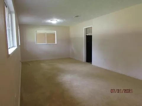 512 Meadowview Dr, Jackson, MS 39206 photo 2