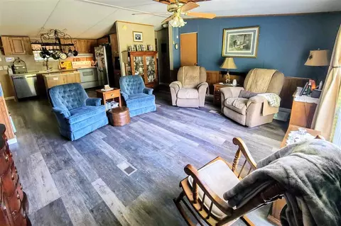 720 Thomasville Rd, Florence, MS 39073 photo 9