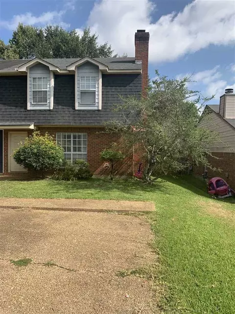 16 Meadowoods Pl, Jackson, MS 39211 photo 2