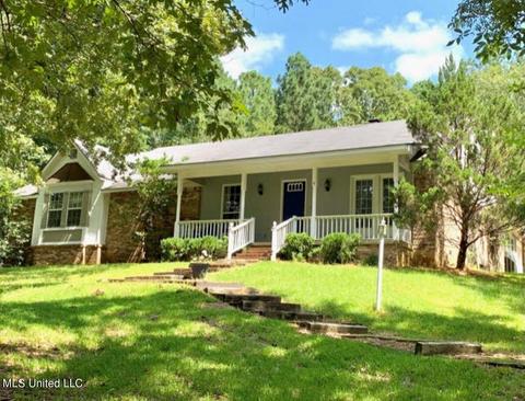 112 Hunt Cir, Madison, MS 39110 photo 1