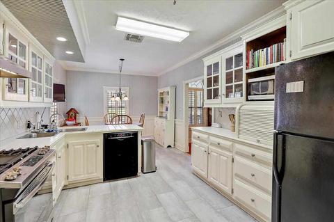 215 Memory Oaks Dr, Raymond, MS 39154 photo 8