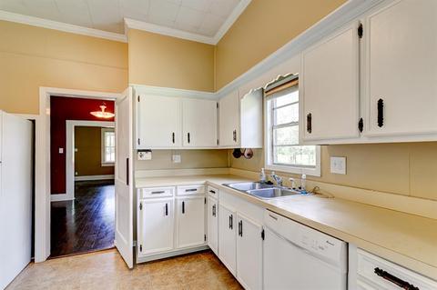 304 E Madison St, Bolton, MS 39041 photo 8