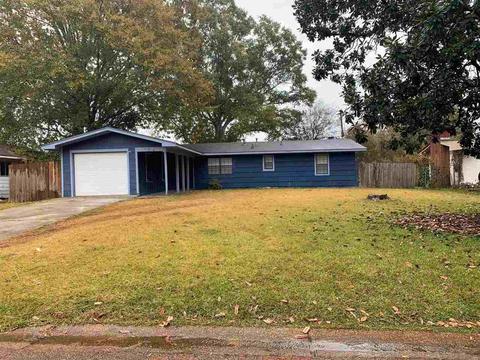 154 Queen Ann Ln, Jackson, MS 39209 photo 1