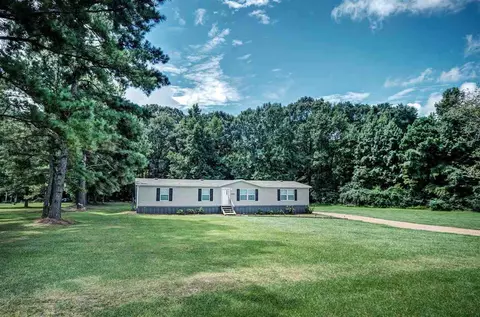 1399 Hickory Ln, Terry, MS 39170 photo 1