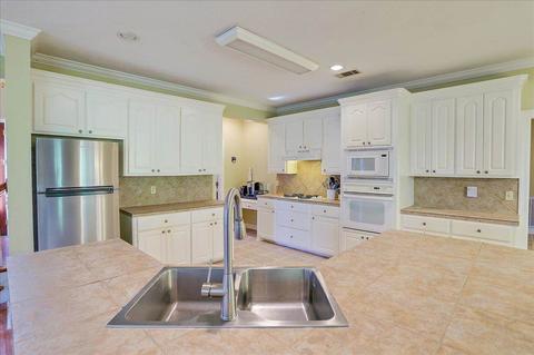 305 Glendale Cv, Brandon, MS 39047 photo 10
