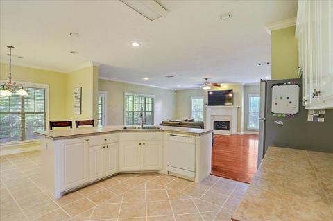305 Glendale Cv, Brandon, MS 39047 photo 11