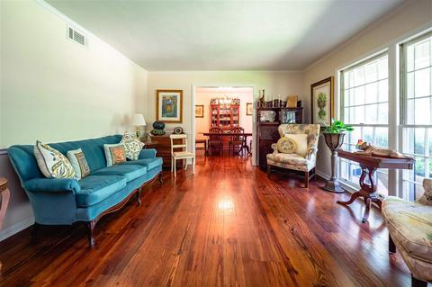 5137 Saratoga Dr, Jackson, MS 39211 photo 4
