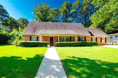 5137 Saratoga Dr, Jackson, MS 39211 photo 2