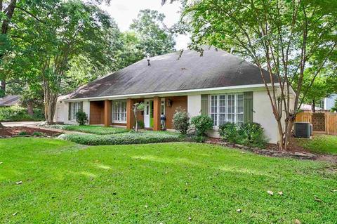 2324 E Mnr, Jackson, MS 39211 photo 1