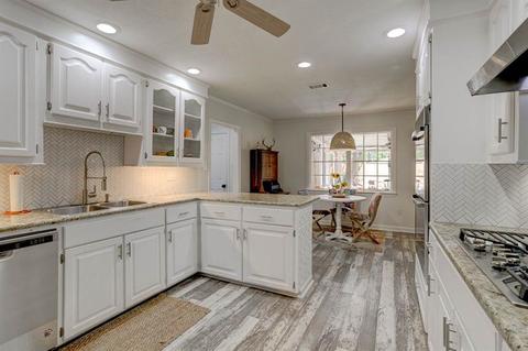 2324 E Mnr, Jackson, MS 39211 photo 11