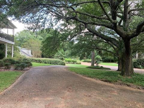 2470 Meadowbrook Rd, Jackson, MS 39211 photo 12