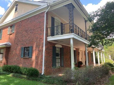 2470 Meadowbrook Rd, Jackson, MS 39211 photo 2