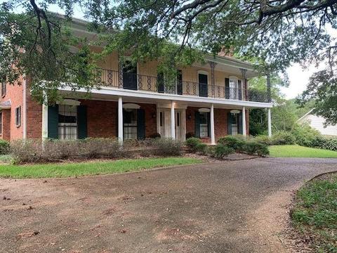 2470 Meadowbrook Rd, Jackson, MS 39211 photo 3