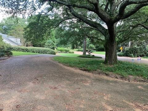 2470 Meadowbrook Rd, Jackson, MS 39211 photo 11