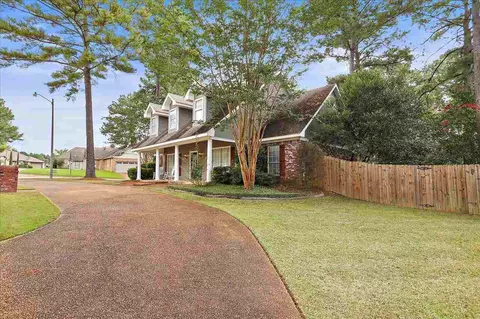 461 Bay Pointe Cir, Brandon, MS 39047 photo 4