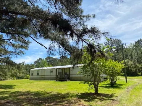 1071 Pinecre St, Mccomb, MS 39648 photo 2