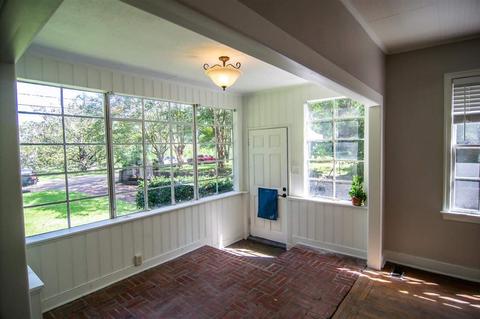 1209 Rose Hill Cir, Jackson, MS 39202 photo 6