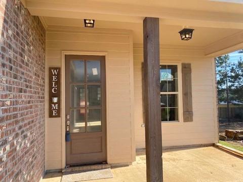 214 Silver Lk, Pearl, MS 39208 photo 1