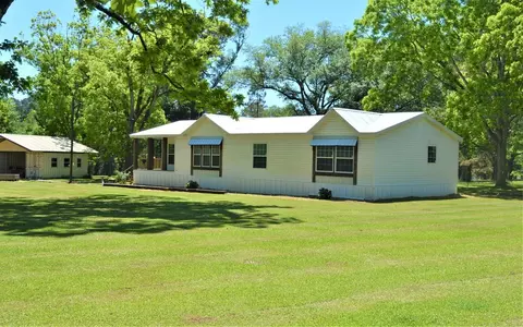 1012 Park Dr, Mccomb, MS 39648 photo 3