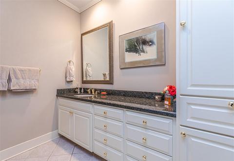 2406 Lake Cir, Jackson, MS 39211 photo 23