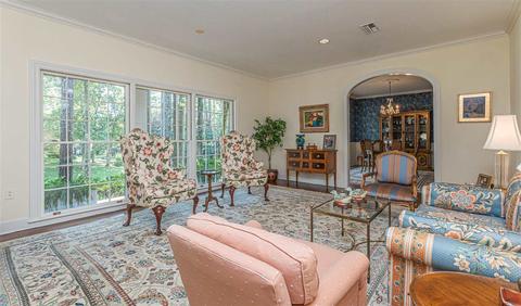 2406 Lake Cir, Jackson, MS 39211 photo 7