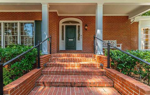 2406 Lake Cir, Jackson, MS 39211 photo 3