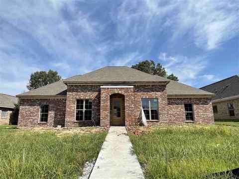 111 Arrow Dr, Clinton, MS 39056 photo 1