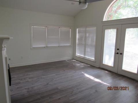 401 Devonport Cir, Raymond, MS 39154 photo 8