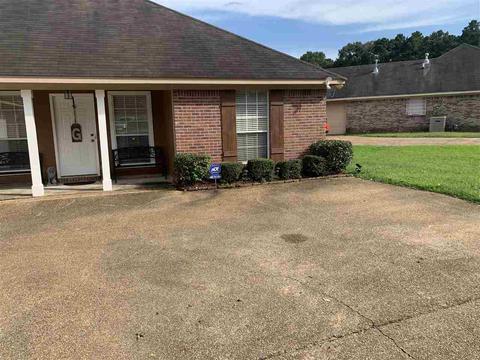 352 Greystone Pte, Terry, MS 39170 photo 2