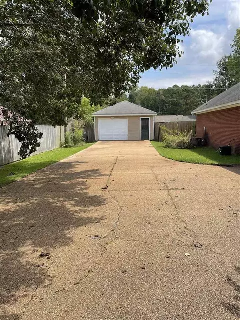 105 Holmar Dr, Brandon, MS 39047 photo 4