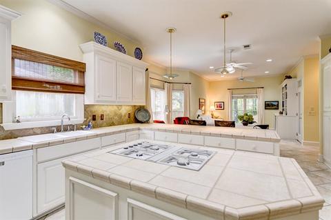 5379 Carolwood Dr, Jackson, MS 39211 photo 15