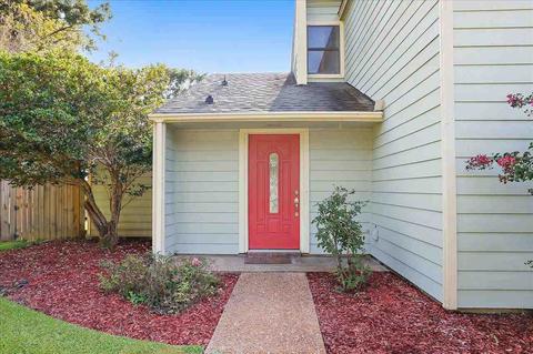 204 Pebble Brook Dr, Clinton, MS 39056 photo 4