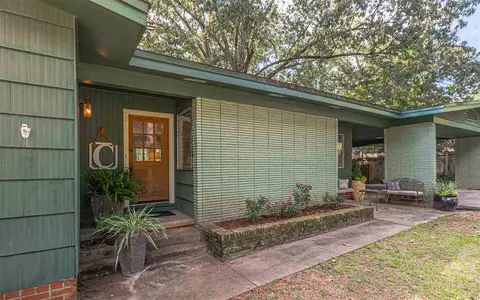 215 Ashcot Cir, Jackson, MS 39211 photo 3