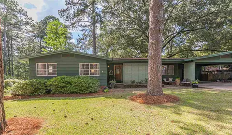 215 Ashcot Cir, Jackson, MS 39211 photo 1