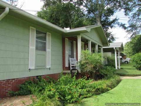 754 George St, Canton, MS 39046 photo 2