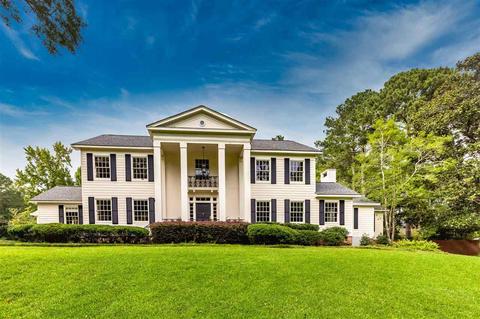 2544 Lake Cir, Jackson, MS 39211 photo 1