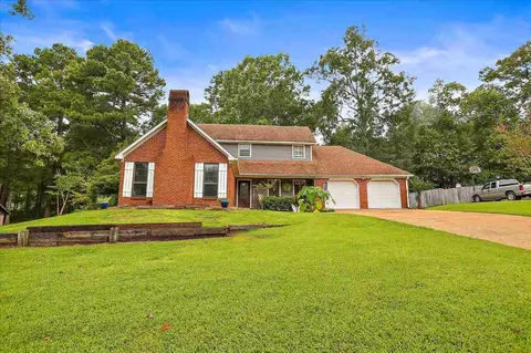 517 Berwick Dr, Brandon, MS 39047 photo 2